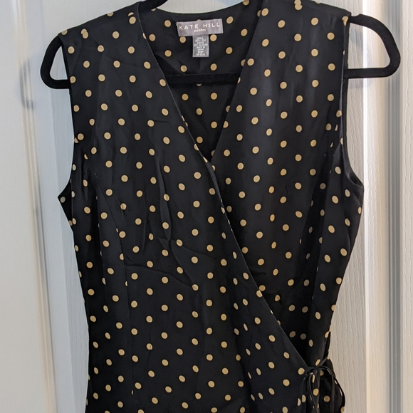Black and Gold/Tan Polka Dot Wrap Sleeveless Blouse- Size 10P Pure Silk - Picture 1 of 4